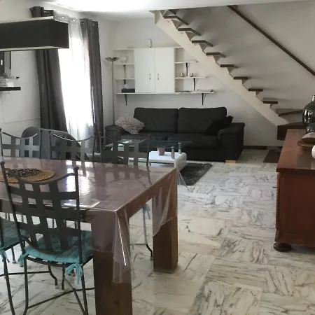 Maison Calvi Haute Corse 8 Personnes Centre Calvi (Corsica)